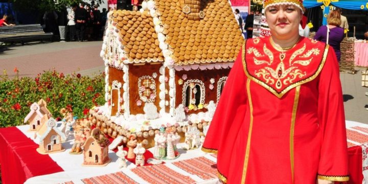 2-Й МЕЖДУНАРОДНЫЙ ФЕСТИВАЛЬ ДЕКОРАТИВНО ПРИКЛАДНОГО ИСКУССТВА «РУКАМИ ЖЕНЩИНЫ»